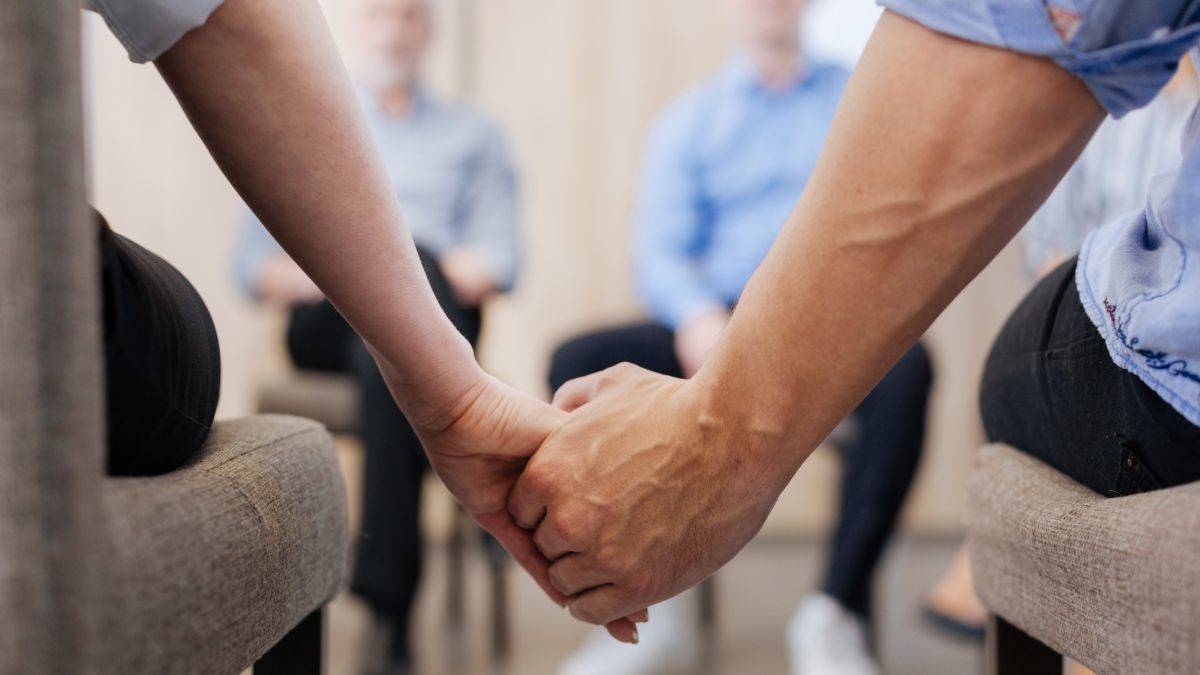 how do you find online support groups