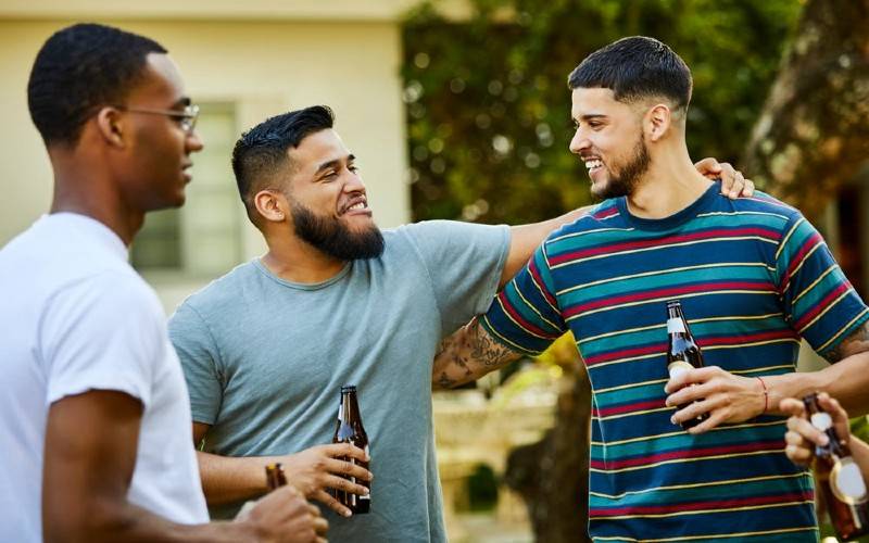 how to make male friends