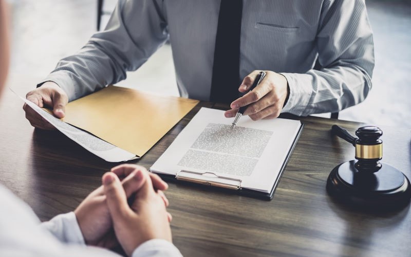 how-to-divorce-a-narcissist-keep-records